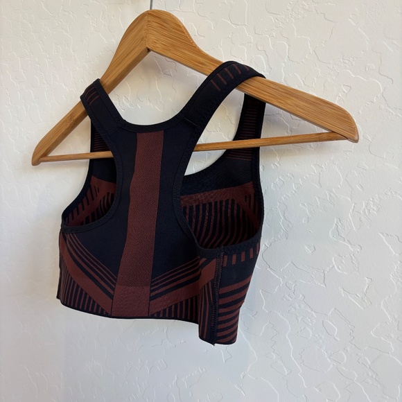 Nike FE/NOM Flyknit High-Support Non-Padded Sports Bra Size XS - Picture 3 of 5